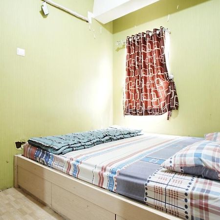 Planet Room Kemang View Bekasi Exterior photo