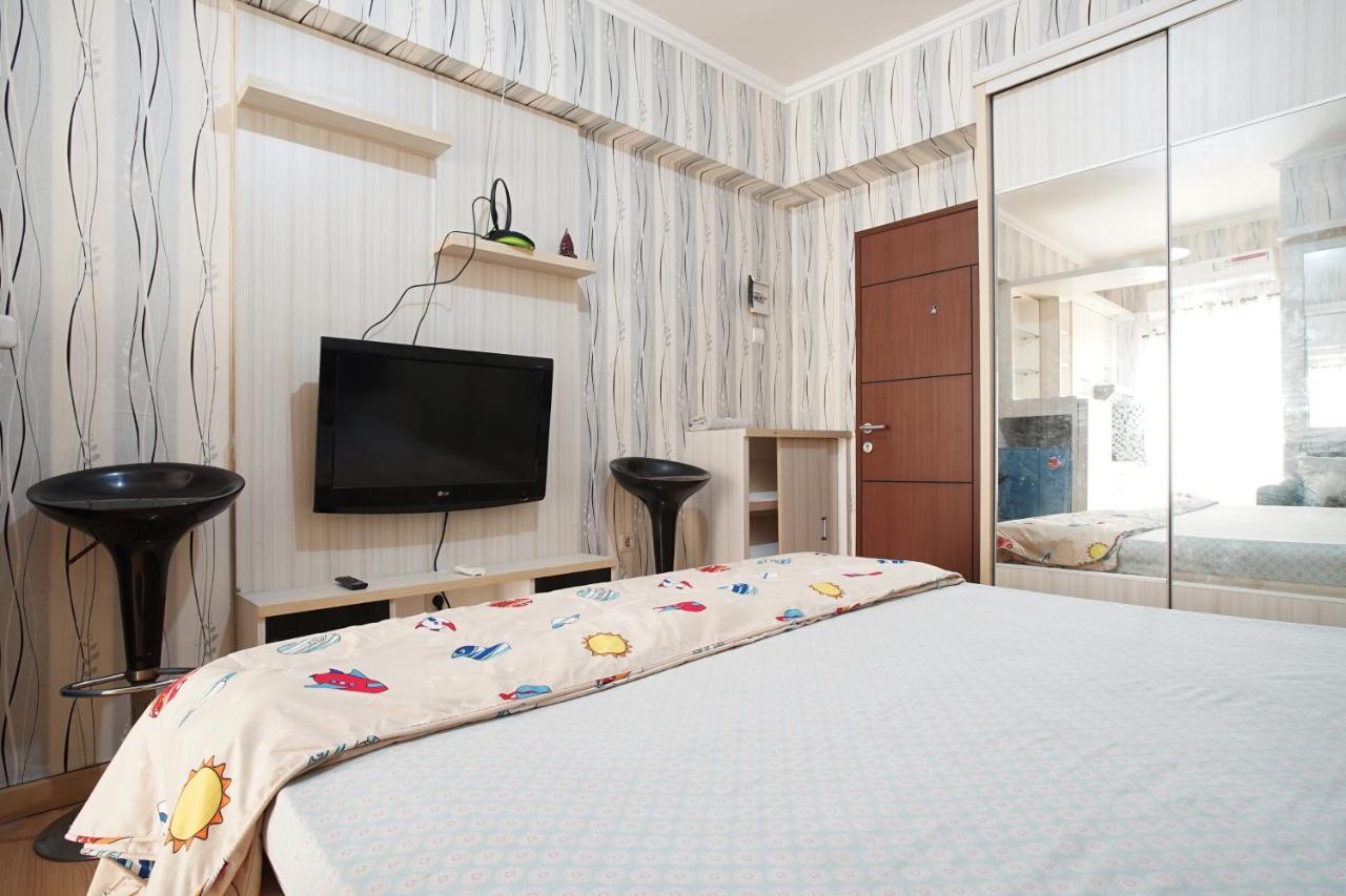 Planet Room Kemang View Bekasi Exterior photo